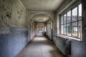 Ecole Labyrinthe urbex by Jack Tet