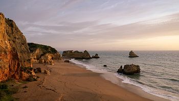 Blick auf die Küste der Algarve - Lagos, Portugal