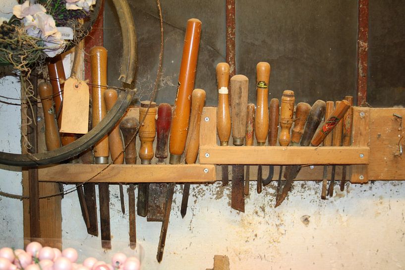 Oud gereedschap in de werkplaats von Jetty Boterhoek