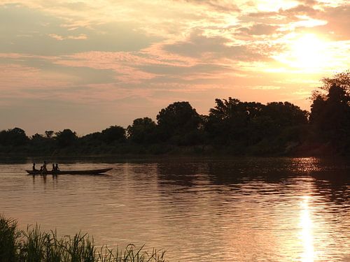 Rivière avec coucer de soleil