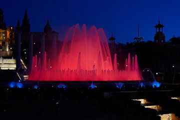 Magic fountain Barcelona van Giovanni de Deugd