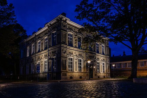 Breda Koningin Wilhelmina Paviljoen bij avond 03