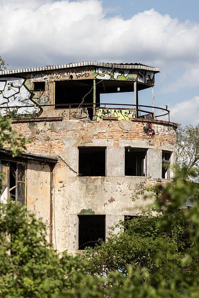 24 by Frank Herrmann