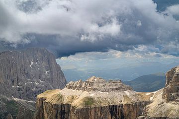 Piz Ciavazes en de berg Sassolungo in de Dolomieten