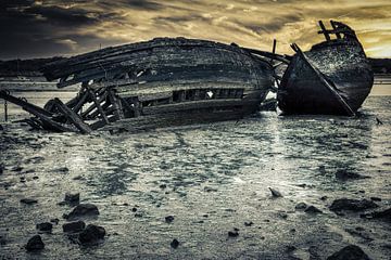 Shipwrecks by Evert Jan Looise