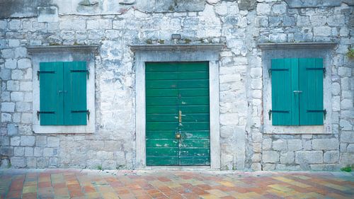 Houten deur in Kotor