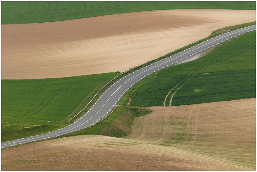 The road by Hetwie van der Putten