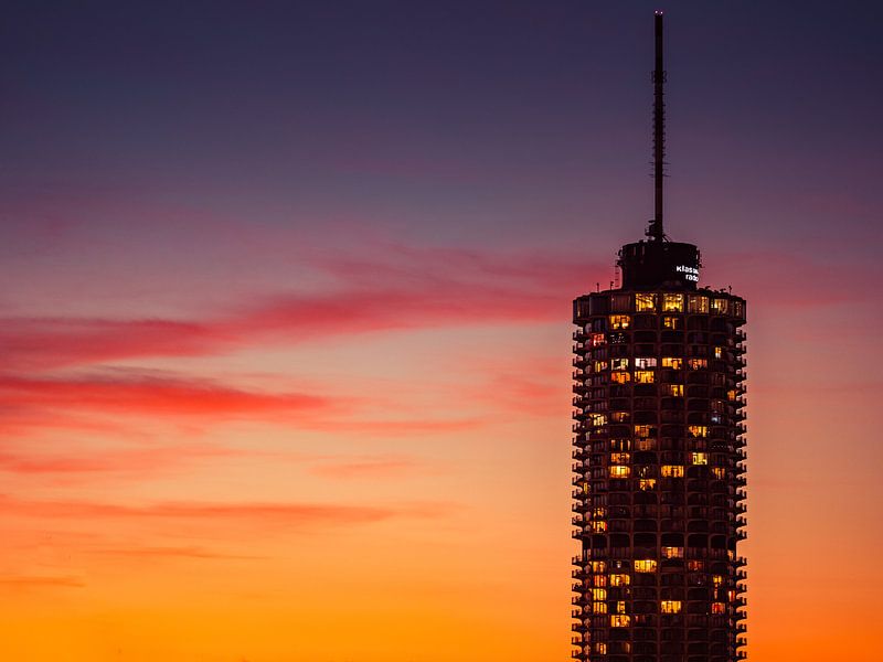Stad Zonsondergang Stemming van Alexander Dorn