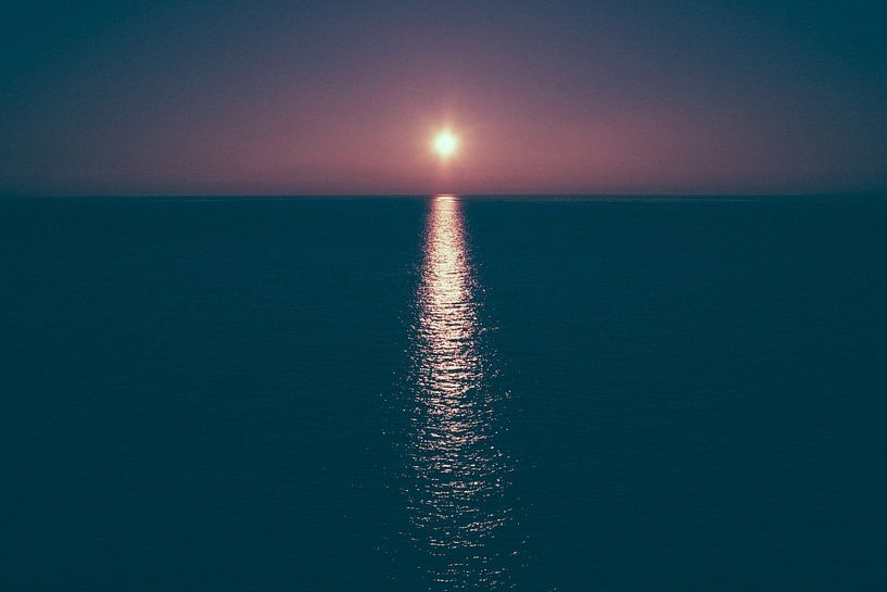 Zonsondergang boven de waddenzee nabij Terschelling van Alex Hamstra