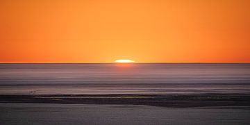 Zonsopgang boven de zoutpan van Marco Schmierl