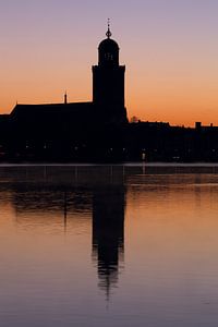 L'église Lebuïnus de Deventer juste avant le lever du soleil