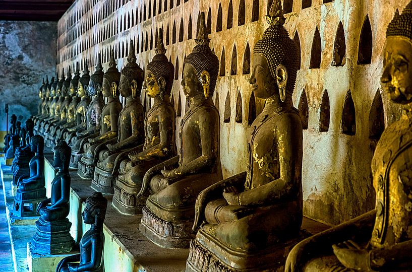 Boeddha's in  Laos van Giovanni della Primavera
