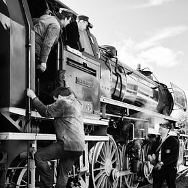 Travel Back in Time: Experience the Magic of the Veluwsche Steam Train! by Eriks Photoshop