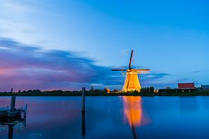 Moulin à vent illuminé kinderdijk