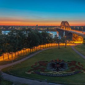 Nijmegen skyline met brug van Patrick Oosterman