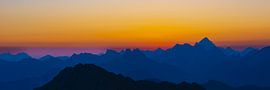 Zwischen Nachtblau und Morgenglut