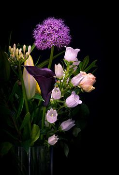 Nature morte avec vase de fleurs sur Danny den Breejen