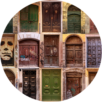 Collage deuren Quartiere Castello, Cagliari van Carin du Burck