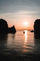 Sonnenuntergang in der Ha Long Bay, Vietnam