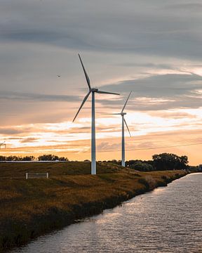 Windmolens Waalwijk Zonsondergang van Zwoele Plaatjes