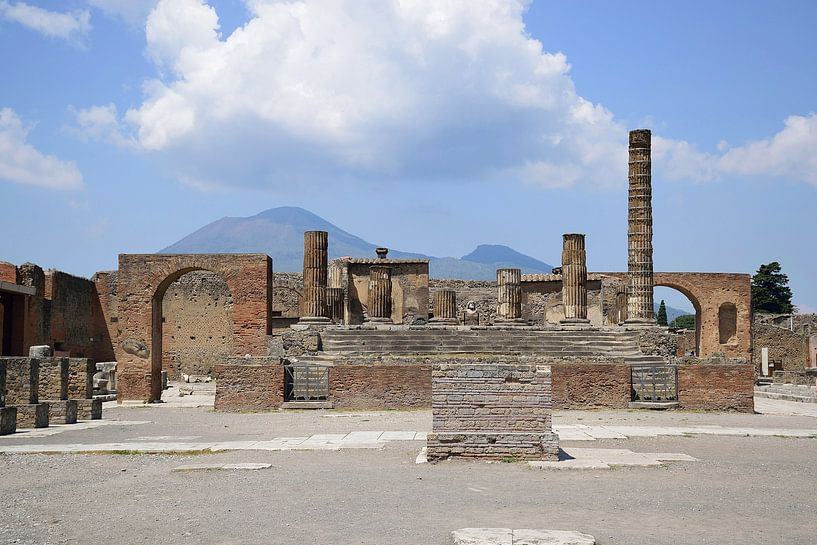 Tempoio di Giove (Temple of Jupiter) by Frank's Awesome Travels