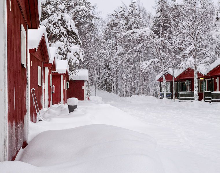 Finnland, Häuser im Schnee von Frank Peters
