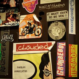 Stickerbombed van Simon Claassen