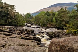 Schotland, Waterval by Robert Dibbits
