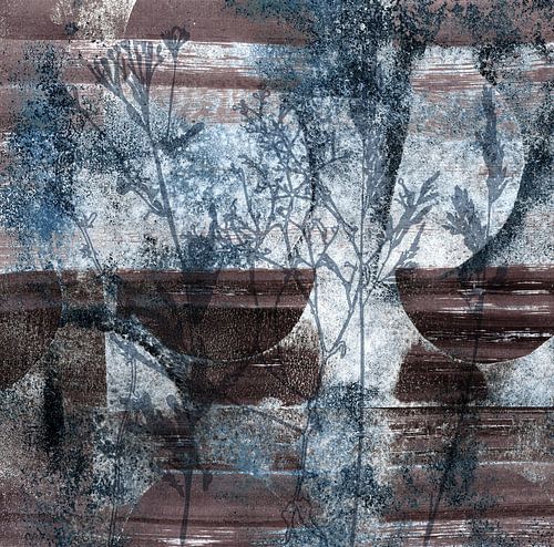 Bloemen en grassen abstract botanisch schilderij in bruin, blauw, wit