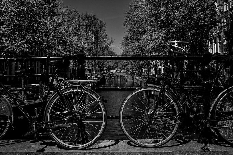 Bruggen en fietsen by Pier Giorgio Tesser