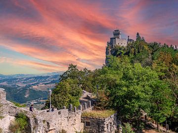 La forteresse de Guaita sur le mont Titano à Saint-Marin, Italie sur Animaflora PicsStock