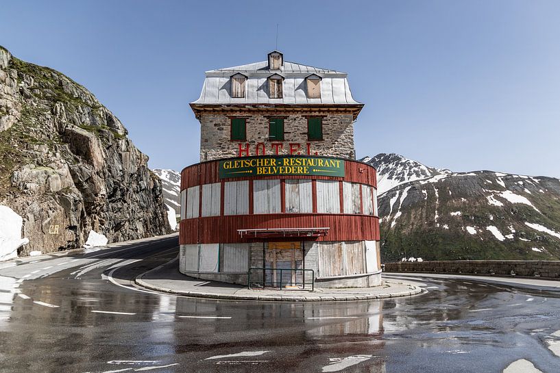 Verlaten James Bond hotel in de Zwitserse Alpen, Belvedere Hotel van Sasja van der Grinten
