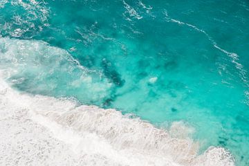 Helderblauwe zee, Kaapse schiereiland, Zuid-Afrika van Suzanne Spijkers