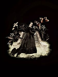 Gothic Frau auf Treppe mit Krähen
