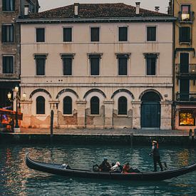 Abendlicher Glanz auf dem Canal Grande von Teun Ruijters