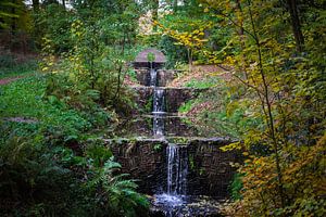 Wasserfall im Wald