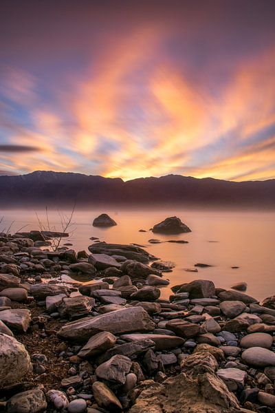 lake hawea | sunrise  von Lorenzo Visser