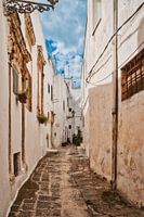 Een pittoresk steegje in Ostuni