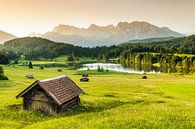 Heustadel am Geroldsee bei Sonnenaufgang, Bayern, Deutschland von Markus Lange Miniaturansicht