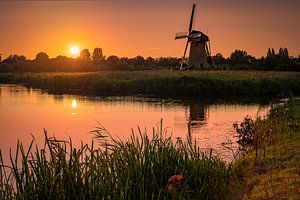 Zonsondergang Pendrecht molen van Björn van den Berg