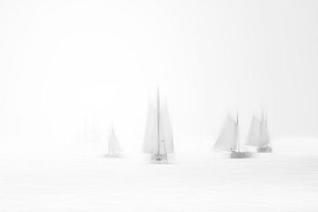 Segelboot in High Key