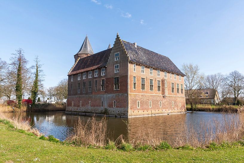 Dussen castle by Merijn Loch