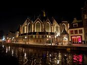 Oude Kerk te Amsterdam bij nacht van Edwin Butter thumbnail