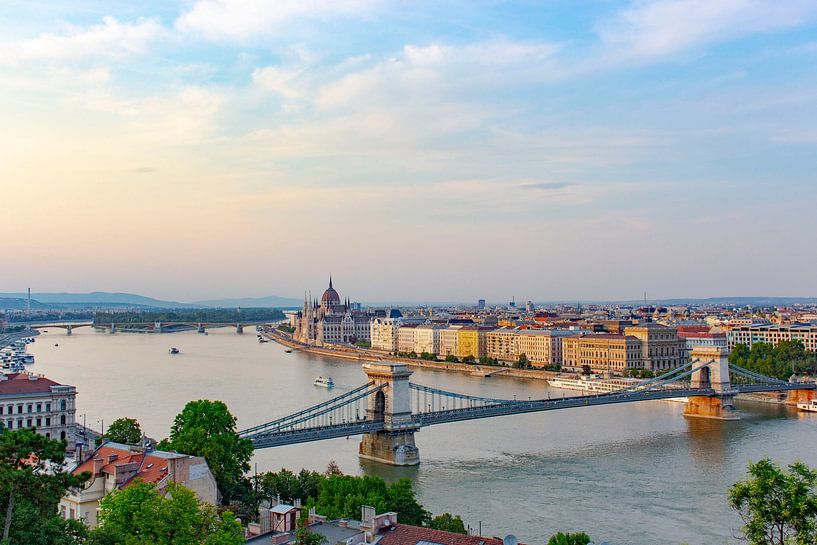 Budapest by Hello Pompoyo