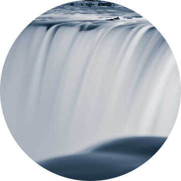 Horseshoe Falls, in Zwart-Wit, met een vleugje blauw