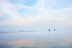 Un silence serein au matin sur le front de mer