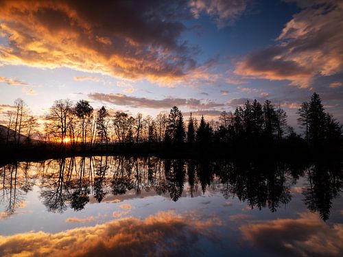 Zonsondergang in de Murnauer Moos