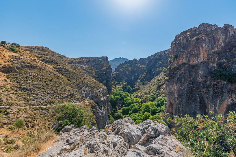 Strahlende Landschaft in Monachil von Joke Van Eeghem
