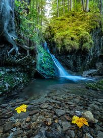 Hinanger waterfall by calvaine8