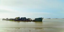 Lost Ship by Rene van Dam